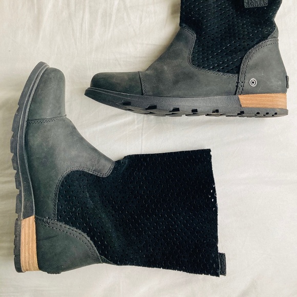 Sorel Major Pull On Perforated Suede Boots - Picture 9 of 9